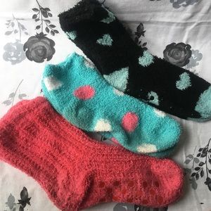 🔥 Fuzzy sock bundle 🔥